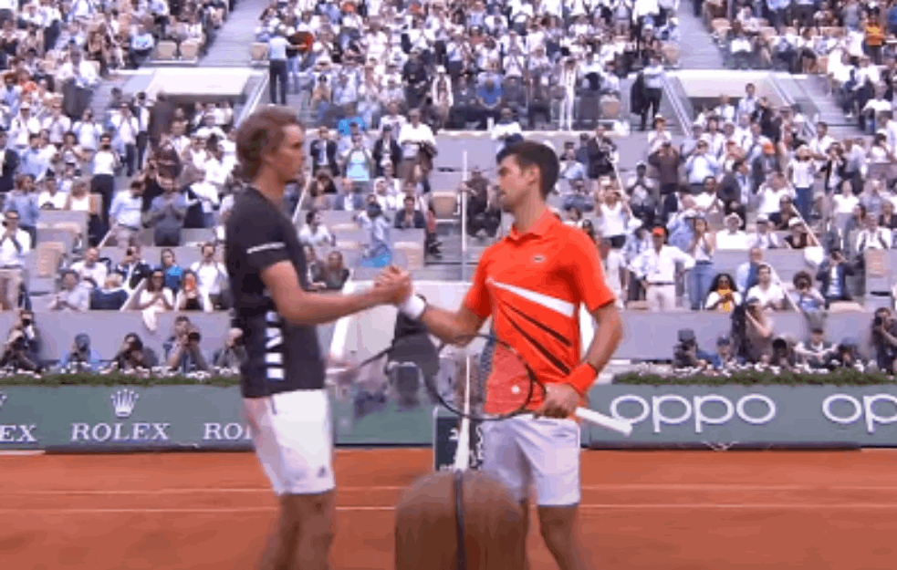 ZVEREV BRANI ĐOKOVIĆA: Ponovo je prikazan kao <span style='color:red;'><b>NEGATIVAC</b></span>, što nije tačno, jer se zalagao za druge